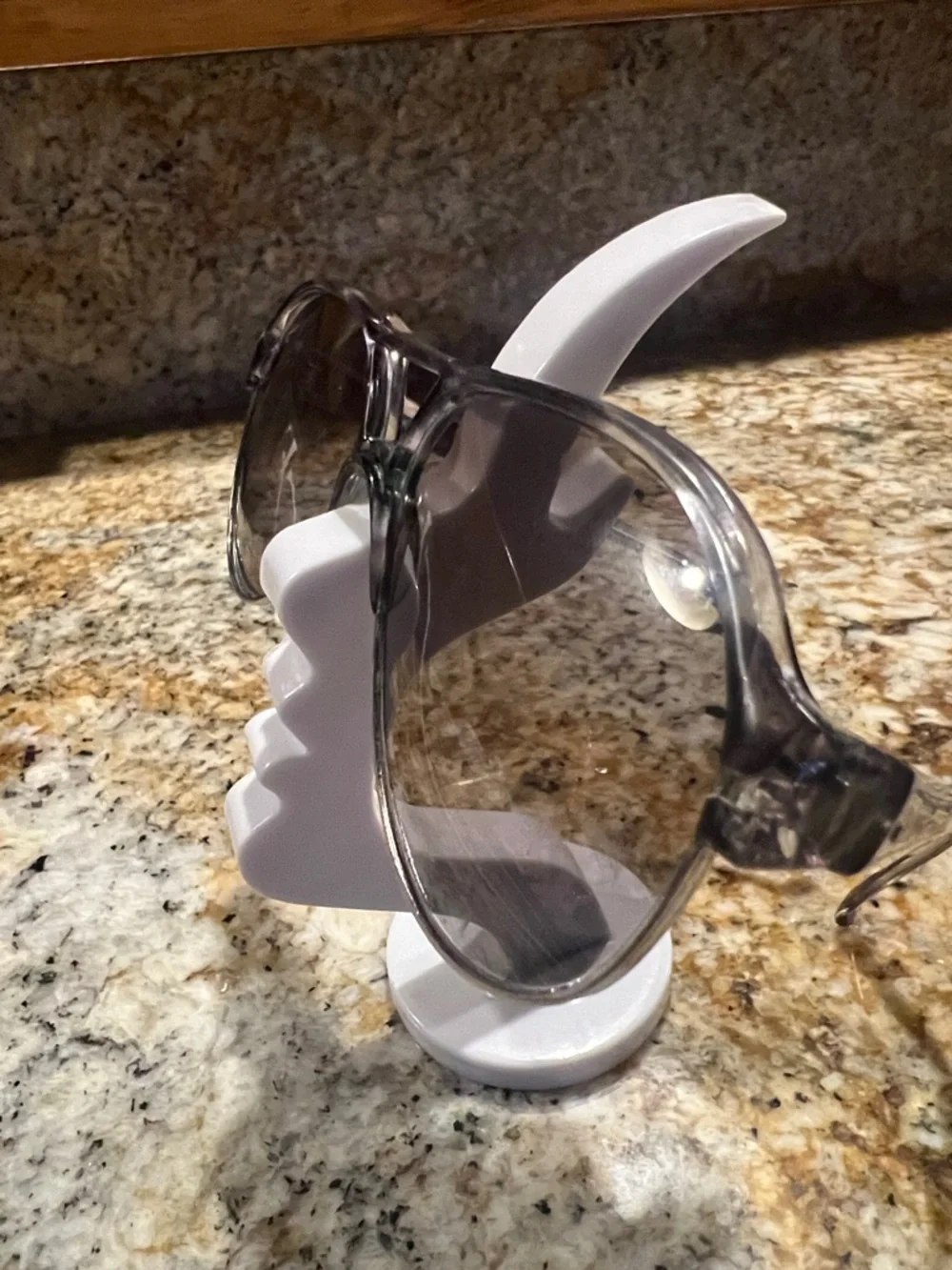Classic Aviator Sunglasses in Smoky Gray